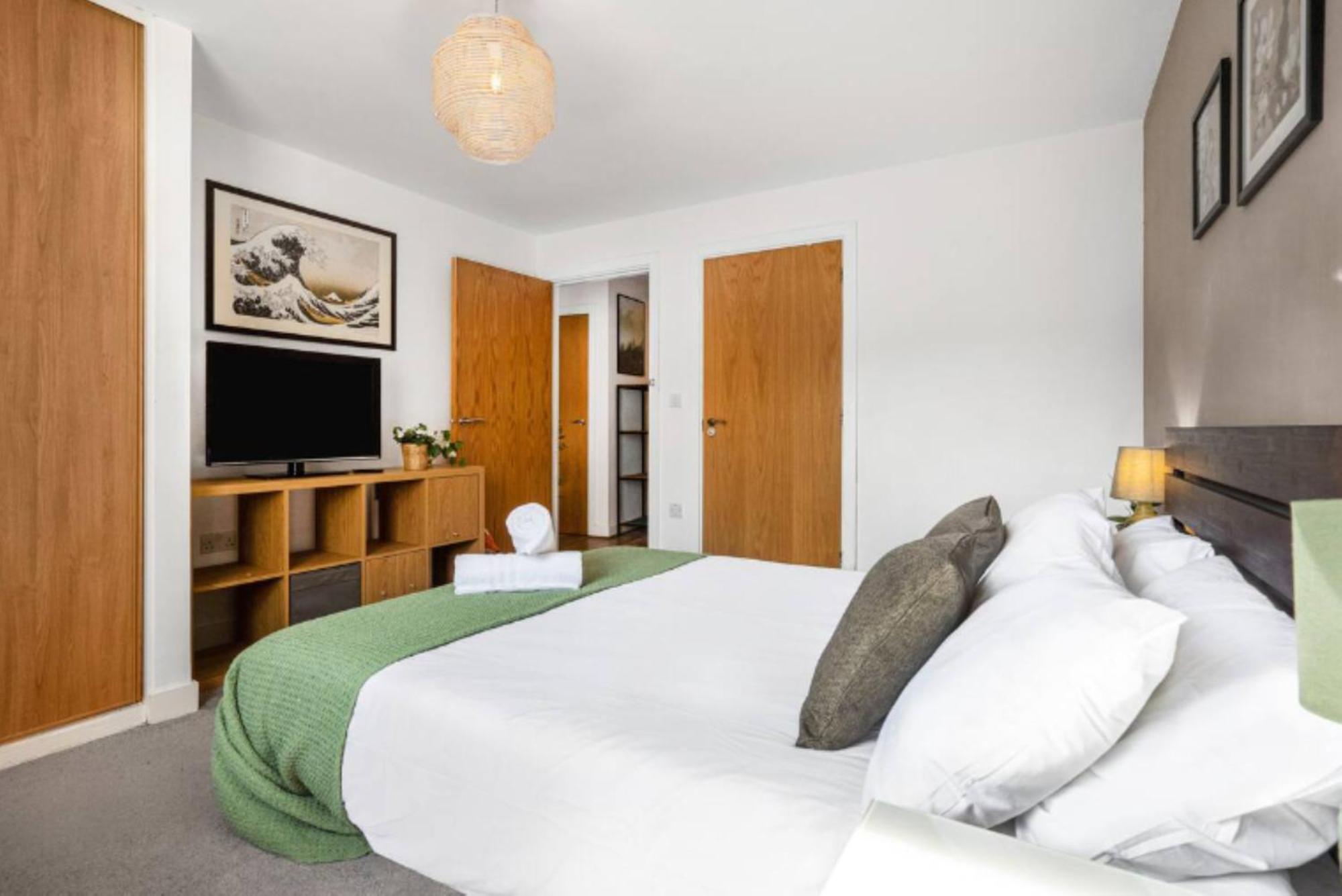 Oriental Suite 2 Bed 2 Bath Netflix And Free Parking, Games- Maihom 伯明翰 外观 照片