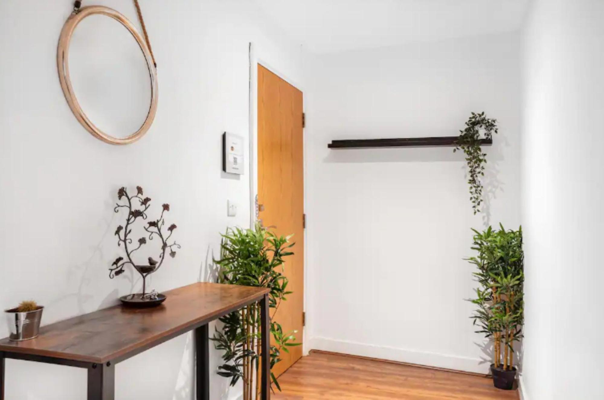 Oriental Suite 2 Bed 2 Bath Netflix And Free Parking, Games- Maihom 伯明翰 外观 照片